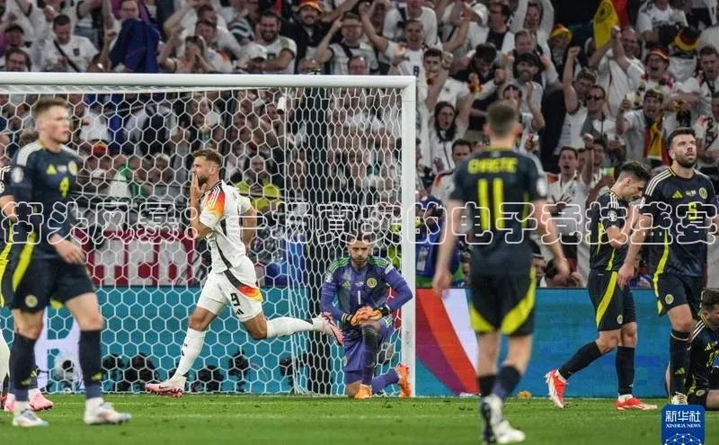 8868体育官网入口地址引力传媒街头风暴：一场真实的电子竞技盛宴